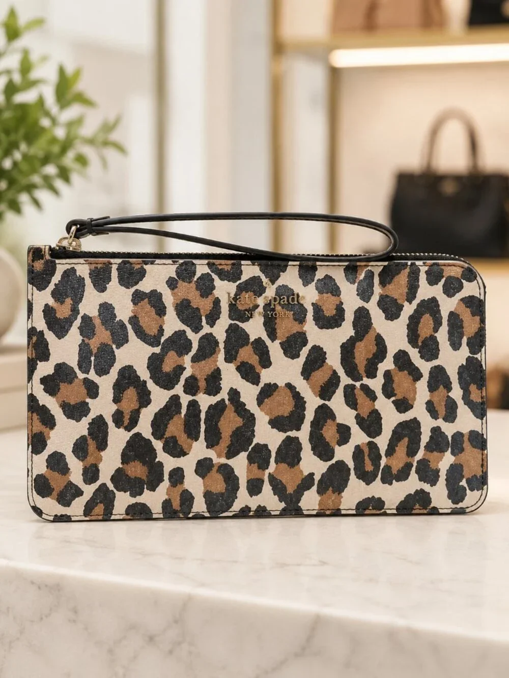 Kate Spade Lucy Medium L-Zip Wristlet Leopard Saffiano Leather NWT
